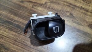 Cam-Acma-Kolu-ve-Dumesi-Ne-Kadar-8211-2025-Anahtar-Dei_im-ve-0_cilik-Fiyat1